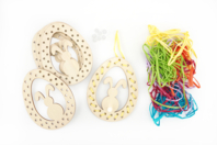Suspensions de Pâques à tisser - Kits créatifs Pâques - 10doigts.fr