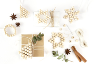 suspensions noël en perles - Suspensions et déco murale - 10doigts.fr