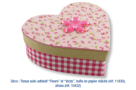 Méga strass fleurs, papillons et coeurs - 18 pcs - Strass – 10doigts.fr