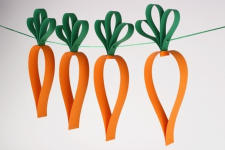 Guirlande de carottes - Activités manuelles DIY Pâques – 10doigts.fr
