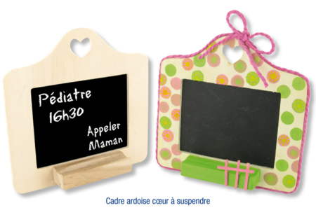 Ardoise coeur à suspendre avec gouttière pour craie - Ardoises en bois – 10doigts.fr