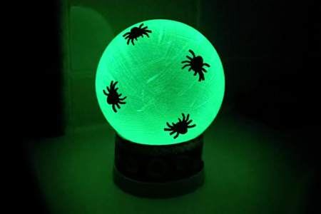 boule de cristal phosphorescente halloween DIY - Activités manuelles Halloween – 10doigts.fr