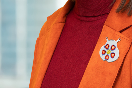 Bricolage broche coccinelle - Activités manuelles fête des mères – 10doigts.fr