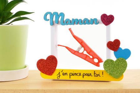 cadre maman j'en pince pour toi - Activités manuelles fête des pères – 10doigts.fr