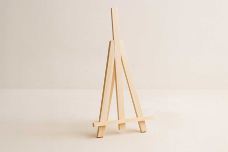 Chevalet en bois (23.5 x 15.5 cm) - Chevalets pour enfants et supports d’exposition – 10doigts.fr