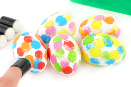 Décore oeufs Paques Peinture doigts Enfants - Activités manuelles DIY Pâques – 10doigts.fr