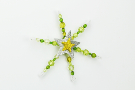 flocon étoile de Noël en perles - Activités manuelles enfants Hiver – 10doigts.fr