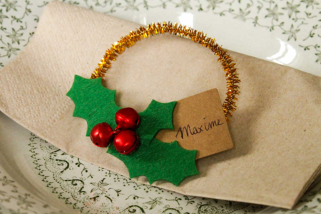 houx avec grelot rouge - Grelots et clochettes – 10doigts.fr