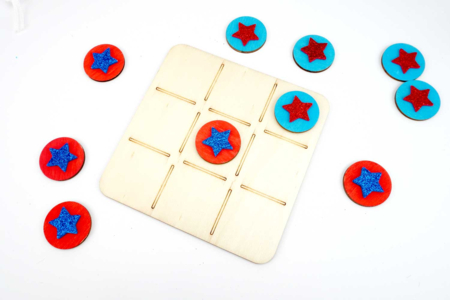 jeu en bois morpions bleu rouge - Activités manuelles jeux – 10doigts.fr