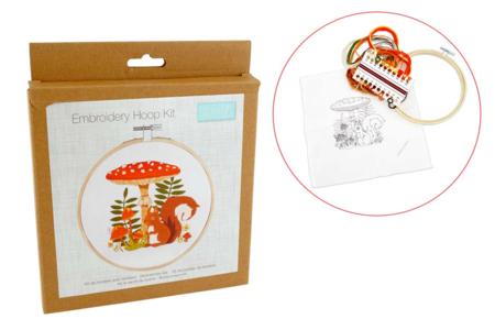 Kit broderie avec cercle en bois : Ecureuil - Tambours et toiles à broder – 10doigts.fr