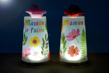 lampe fleurs fête des mères cadeau - Activités manuelles fête des mères – 10doigts.fr