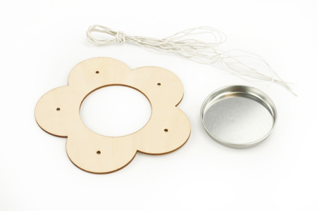 Mangeoire à suspendre bois - Nichoirs, mangeoires en bois – 10doigts.fr