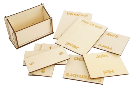 materiel Calendrier perpétuel en bois - Objets bois pour le bureau – 10doigts.fr