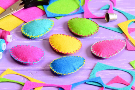 oeuf cousu en feutrine - Feuilles de feutrine – 10doigts.fr