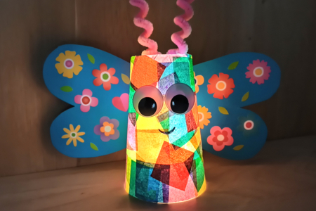 papillon lumineux activité DIY printemps enfants - Activités manuelles Printemps – 10doigts.fr