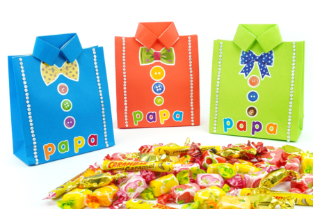 pochette surprise chemise cadeau fête des pères - Activités manuelles fête des pères – 10doigts.fr