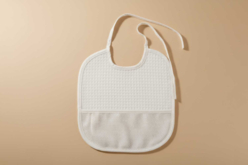 Bavoir avec poche à broder - Coton, lin - Textiles - 10doigts.fr