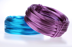 fil métal bleu et violet à modeler - Fils aluminium - Accessoires Loisirs Créatifs - 10doigts.fr