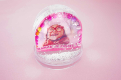 Globe plexy boule à neige avec inclusion photo - Boule à neige, Cloche - 10doigts.fr