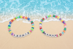 kit bracelet prénoms messages - Méga packs créatifs - 10doigts.fr