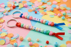 Les porte clés de l'amitié - Perles enfant - 10doigts.fr - 2