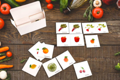 Memory Fruits & Légumes - Kits créatifs gommettes - 10doigts.fr - 2