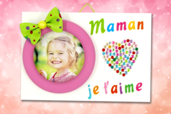 Mini cadre "Maman je t'aime" - Gommettes  Fête des parents - 10doigts.fr