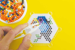 Motifs pieuvre et perroquet 1 - Aqua perles - 10doigts.fr