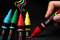  POSCA Brush – Pochette de 8 marqueurs pinceau - Marqueurs POSCA : la référence mondiale de la peinture nomade - 10doigts.fr