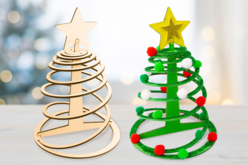 Sapin spirale en bois à monter - Objets en bois Noël - 10doigts.fr