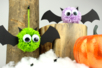chauve souris pompons laine halloween - Activités manuelles Halloween – 10doigts.fr