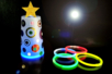Sapin lumineux avec un gobelet en plastique - Articles lumineux, guirlandes et bougies LED – 10doigts.fr