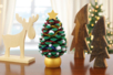 Sapin avec une pomme de pin - Décors nature – 10doigts.fr