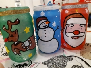 Récupération de pots de confiture pour pouvoir faire de la décoration de noel - Pâques, Noël - 10doigts.fr