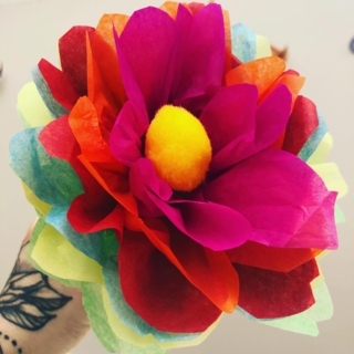 une jolie fleur de soie - Fêtes des pères et mères - 10doigts.fr