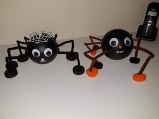 Araignées Halloween - Déco du polystyrène - 10doigts.fr