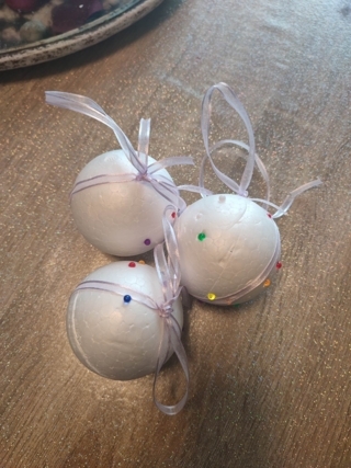 Boules à picots - 10doigts.fr