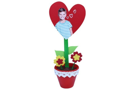 Pot à Coeur pour la fête des mères et la fête des pères - Activités manuelles fête des mères - 10doigts.fr
