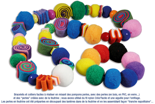 Bracelet de pompons - Activités manuelles créations de bijoux - 10doigts.fr