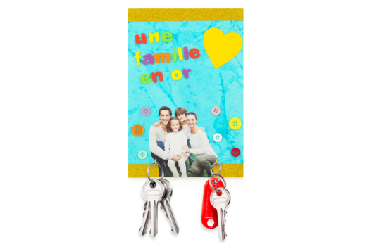 porte clés mural une famille en or - Activités manuelles fête des mères - 10doigts.fr