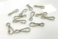 Mousquetons en métal argenté - 12 pièces - Porte-clés - 10doigts.fr