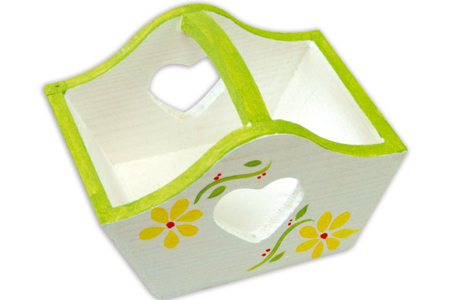 Panier découpe-cœur en bois - Paniers en bois – 10doigts.fr