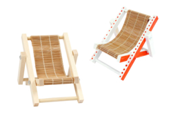 Chaise de plage en bois miniature - Univers Miniature : maison de poupée et miniatures - 10doigts.fr