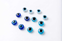 Perles oeil en résine - 12 pièces bleues - Perles Acrylique - 10doigts.fr
