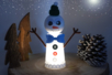 Bonhomme de neige lumineux avec un gobelet - Tutos Noël – 10doigts.fr