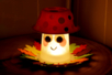 Bricolage maternelle automne champignon lumineux - Activités manuelles Automne – 10doigts.fr
