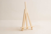 Chevalet en bois (23.5 x 15.5 cm) - Chevalets pour enfants et supports d’exposition – 10doigts.fr