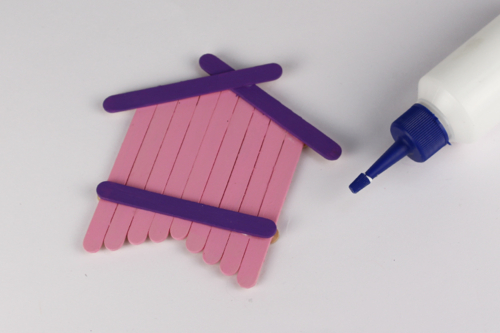 Nichoir déco avec bâtonnets en bois