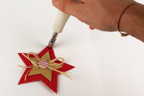 Etoiles de Noël en carton ondulé