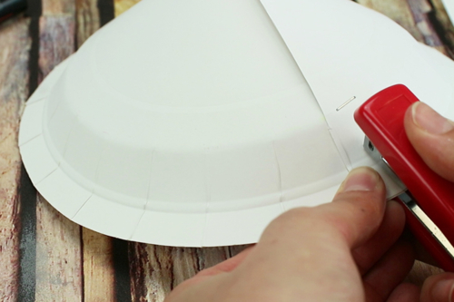 Fabriquer une tortue avec une assiette en carton